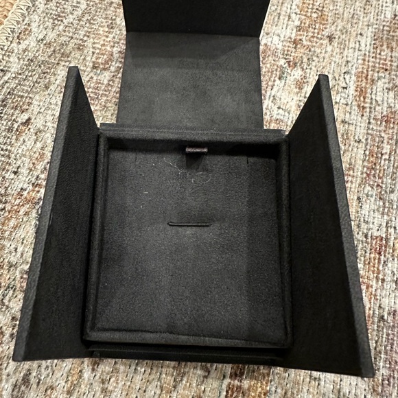 David Yurman Black Jewelry Box - Picture 2 of 11